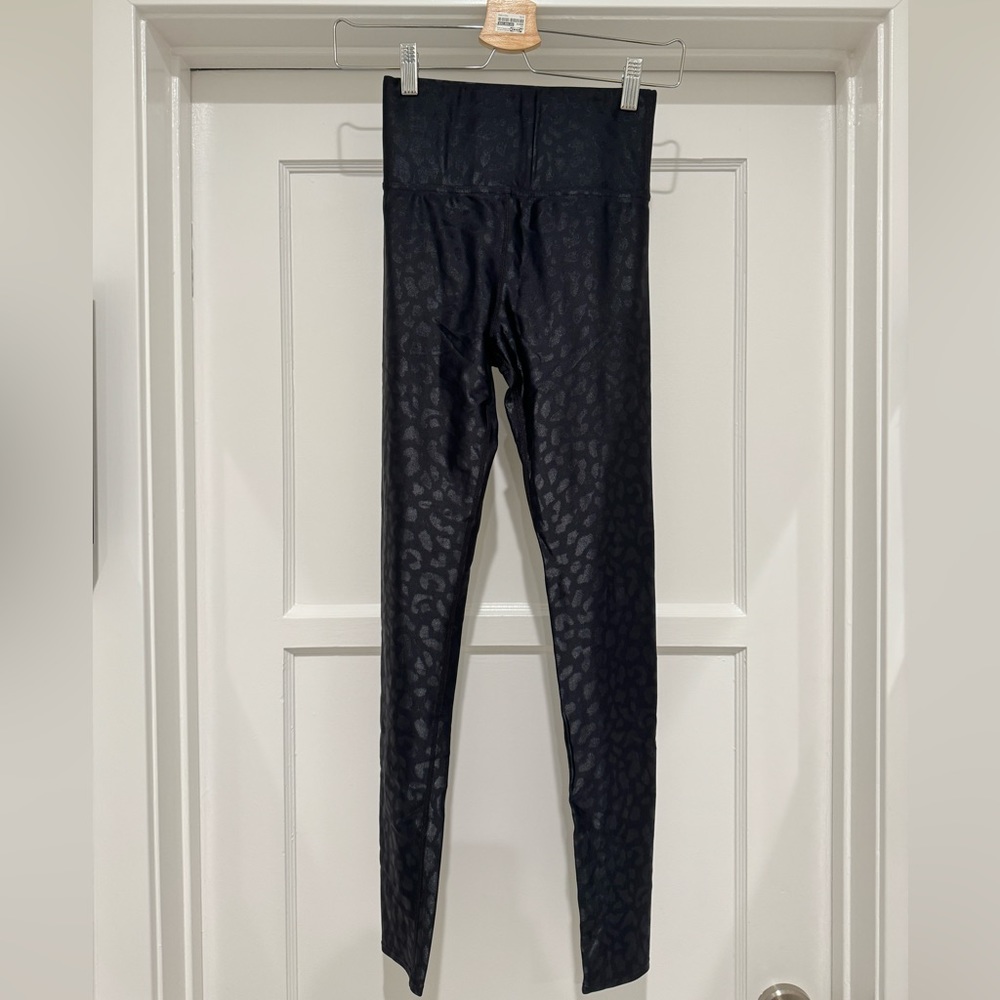 Carbon 38 black leggings